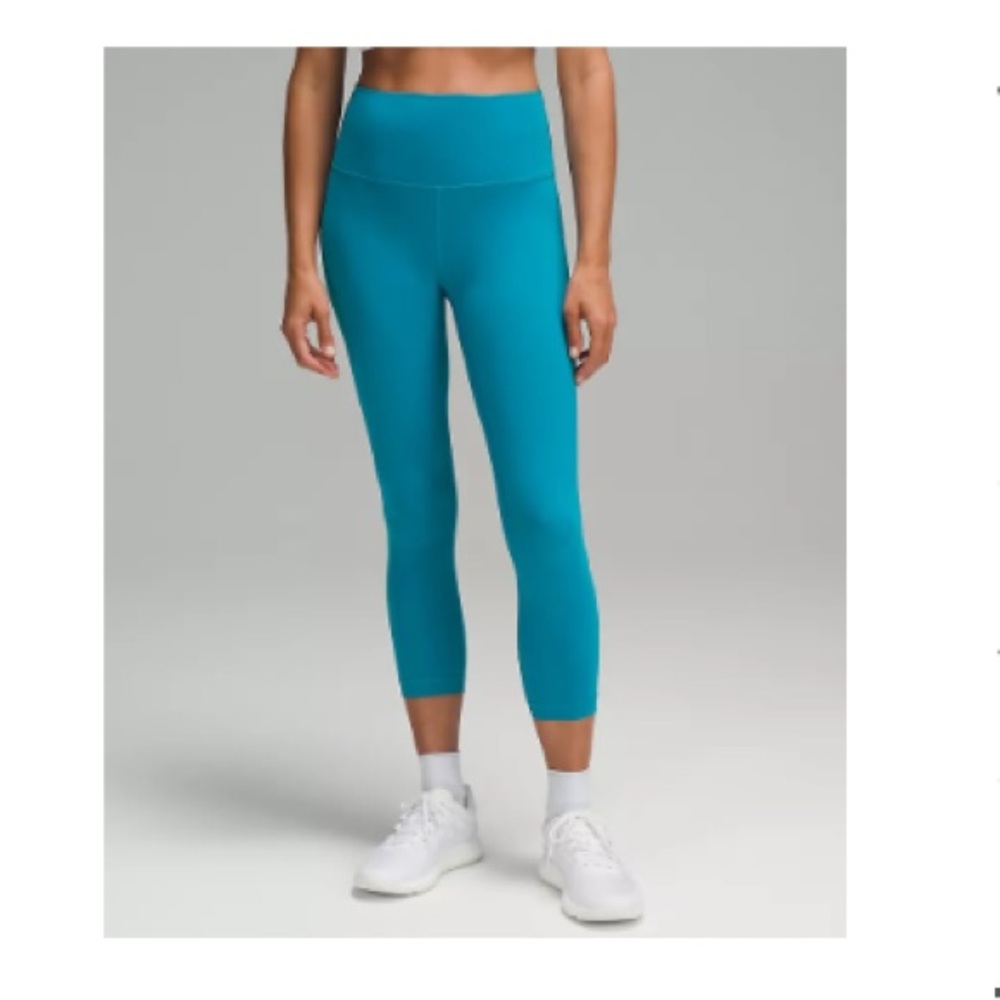 Lululemon wunder-train high rise crop
